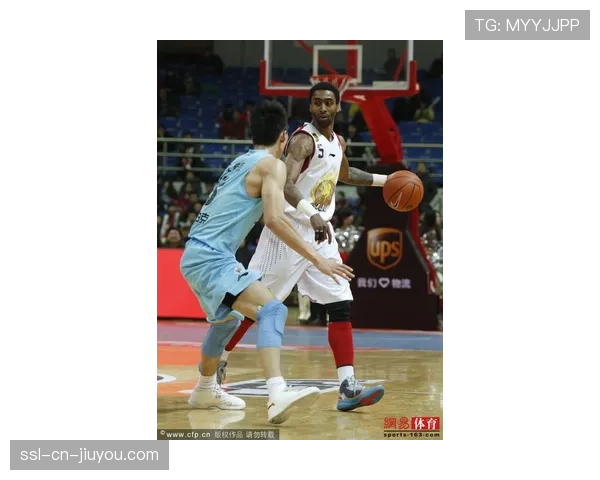 【2026年4月CBA联赛·赛前·动态浙江稠州提前飞抵沈阳适应客场，王世龙强调防守执行力